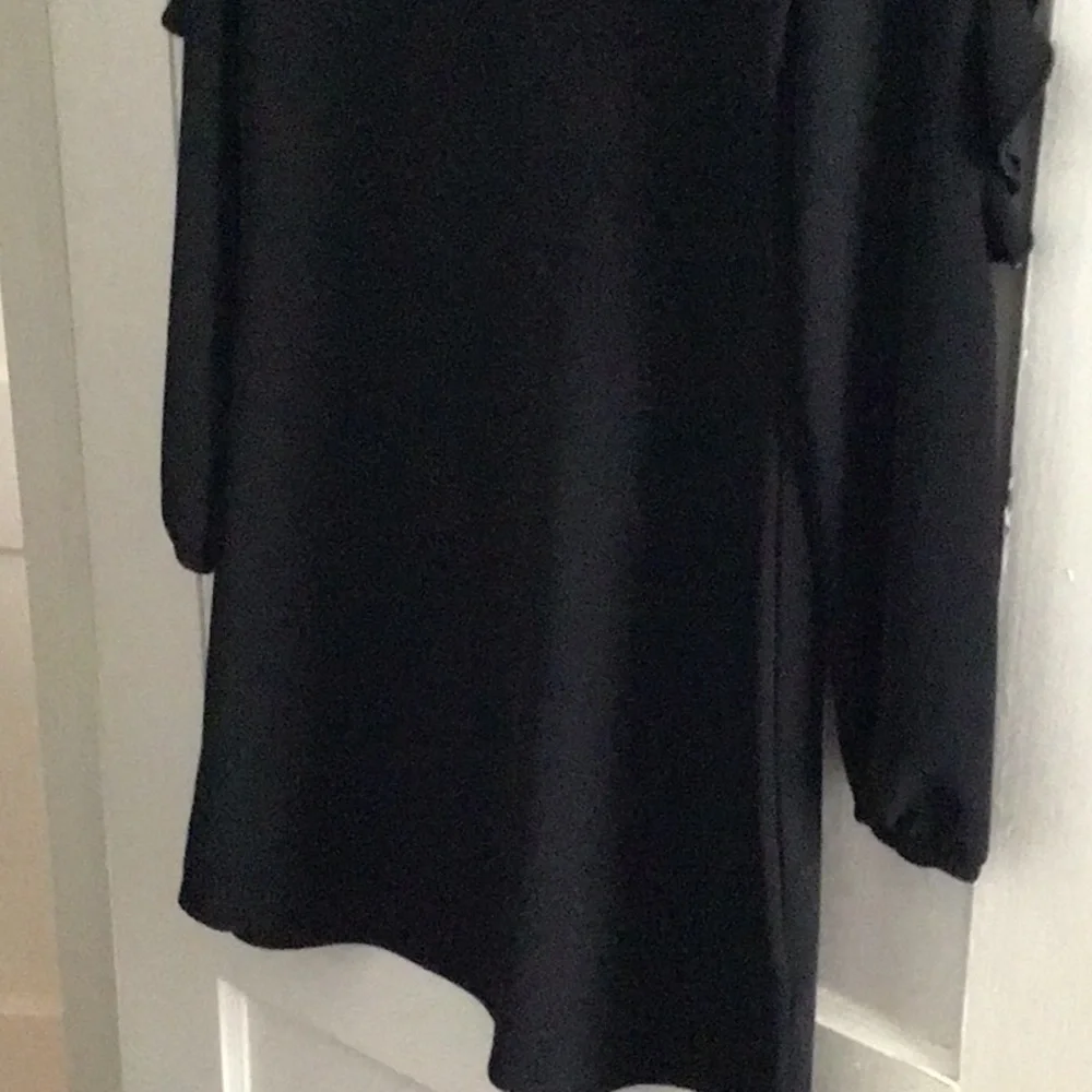 Dress - Picture 4 of 4